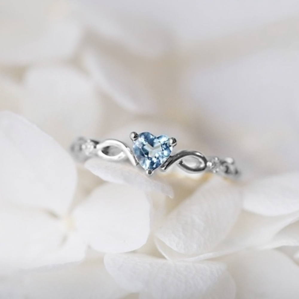 NEW Soft Blue Heart Shaped Diamond Silver Ring